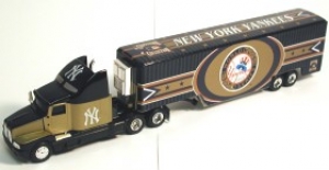 New York Yankees 2006 1:64 Throwback Tractor Trailer